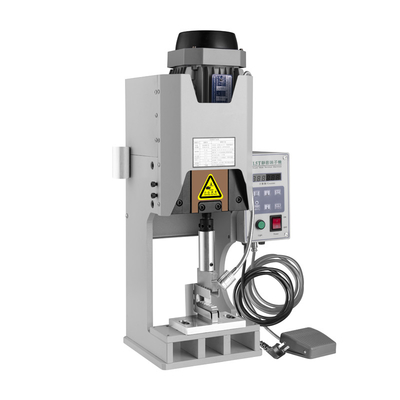 Pionowy napęd elektryczny Crimping Machine Do Tworzenia Linii Produkcyjnej Włókna