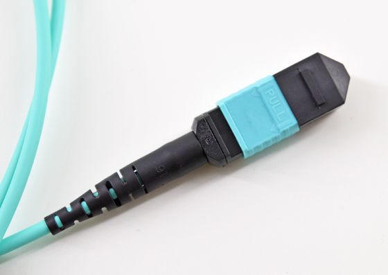 Patchcord światłowodowy Low PDL Om3, wielomodowy kabel światłowodowy MPO typu B LSZH