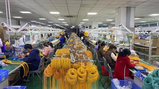 Shenzhen Chuanglixun Optoelectronic Equipment Co., Ltd. Wycieczka po fabryce